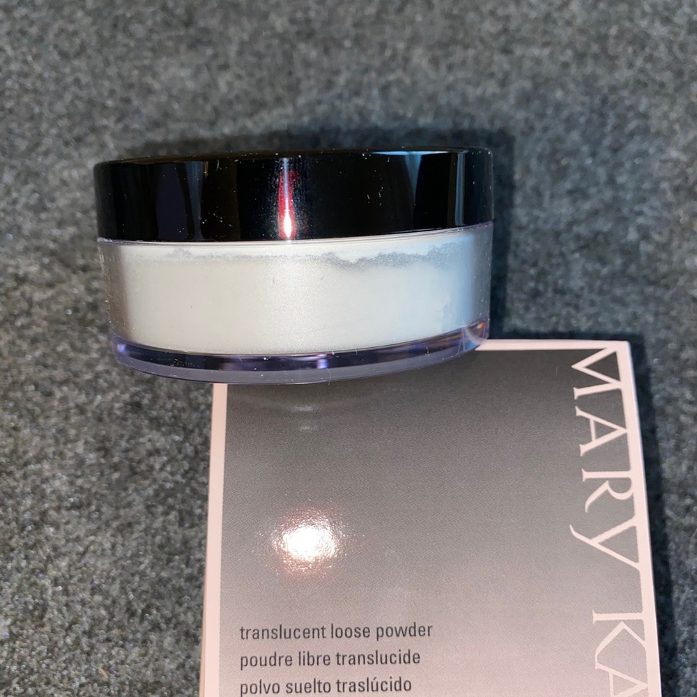 Mary Kay Translucent Loose Powder